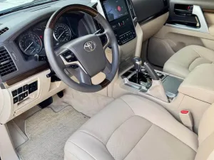 2019 Toyota Land Cruiser GXR