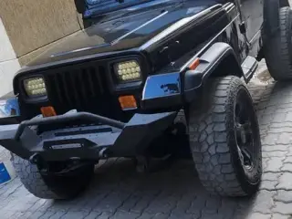 1995 Jeep Wrangler في Ajman سيارة مستعملة