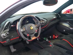 2020 فيراري 488 بيستا