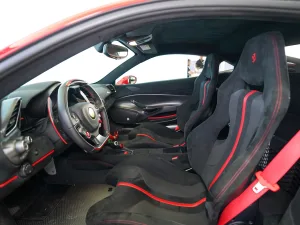 2020 فيراري 488 بيستا