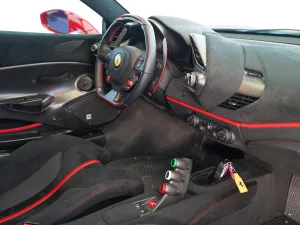 2020 فيراري 488 بيستا