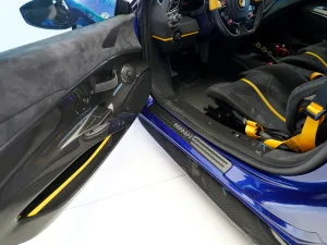 2020 فيراري 488 بيستا