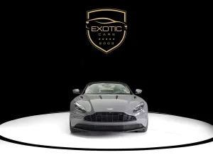 2017 استون مارتن دي بي ١١ Shadow Edition Volante