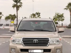 2014 تويوتا لاند كروزر GXR