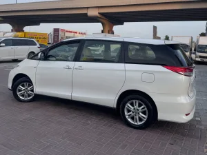 2014 تويوتا بريفيا DLX