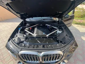 2025 BMW X7 40i M