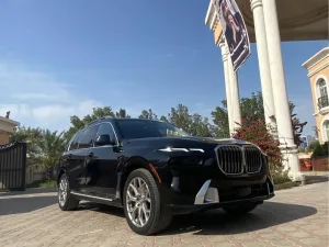 2025 BMW X7 40i M