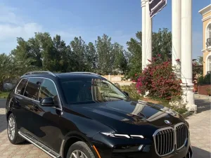 2025 BMW X7 40i M