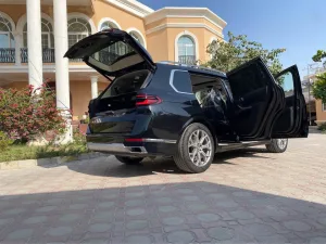 2025 BMW X7 40i M