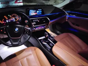 2020 BMW 5-Series 520i