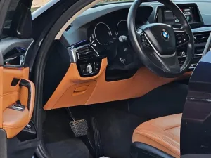 2020 BMW 5-Series 520i