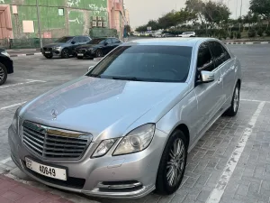 2011 مرسيدس-بنز الفئة - E E300