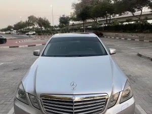 2011 مرسيدس-بنز الفئة - E E300