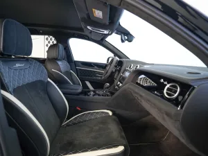 2020 بنتلي بنتايجا V8 AWD