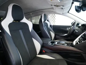 2023 استون مارتن دي بي اكس DBX707