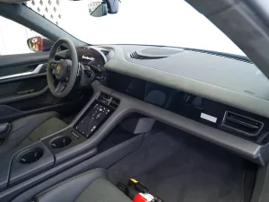 2025 بورش تايكون GTS Sport Turismo