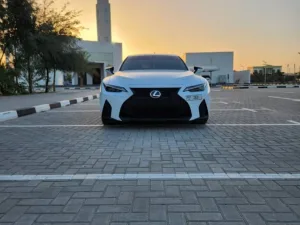 2022 لكزس اي اس IS 350