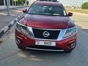 2013 نيسان باثفايندر Platinum