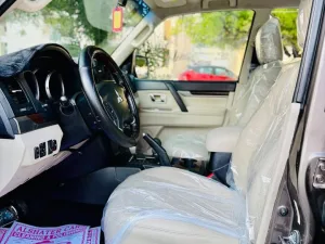 2011 Mitsubishi Pajero GLS