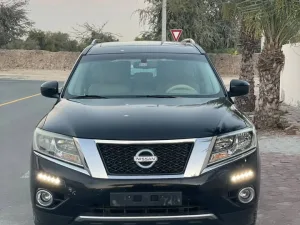 2014 Nissan Pathfinder XE