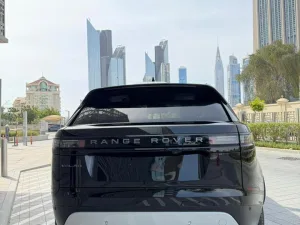 2026 لاند روفر رينج روفر فيلار R-Dynamic SE