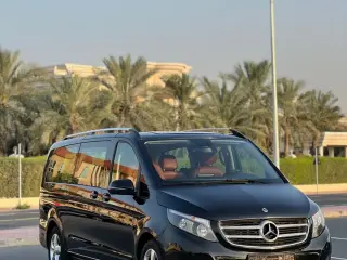 2019 Mercedes-Benz V-Class في Dubai سيارة مستعملة
