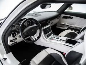 2011 مرسيدس-بنز اس ال اس AMG