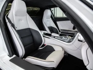 2011 مرسيدس-بنز اس ال اس AMG