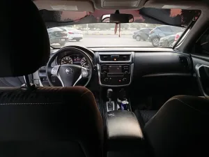 2017 Nissan Altima SR - VC