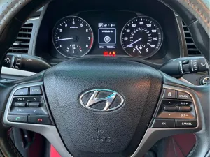 2017 هيونداي Elantra