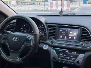 2017 هيونداي Elantra