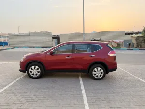 2015 نيسان روج Midnight Edition