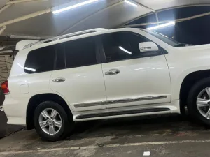 2014 Toyota Land Cruiser GXR