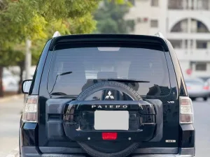 2008 ميتسوبيشي باجيرو GLX