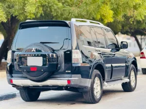 2008 ميتسوبيشي باجيرو GLX