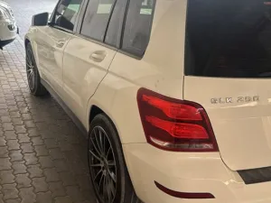 2015 مرسيدس-بنز GLK - جي ال كي GLK250 4Matic