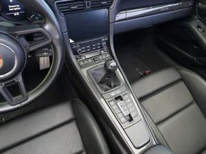 2019 بورش 911 كاريرا Carrera