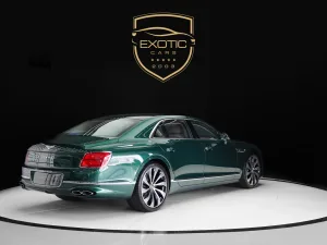 2024 بنتلي فلاينج سبير V8