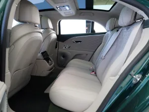 2024 بنتلي فلاينج سبير V8
