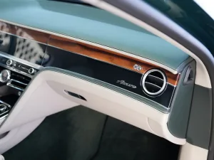 2024 بنتلي فلاينج سبير V8