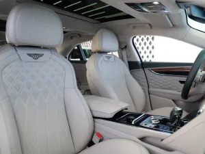 2024 بنتلي فلاينج سبير V8