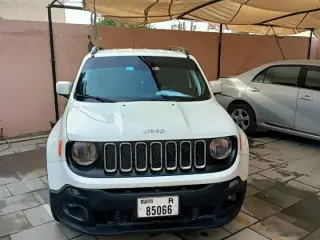 2018 Jeep Renegade في Dubai سيارة مستعملة