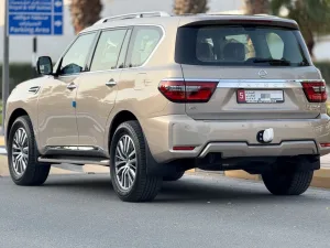 2021 Nissan Patrol LE Platinum city