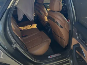 2015 اودي اس ٨ Standard