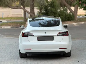 2023 تسلا موديل 3 Long Range