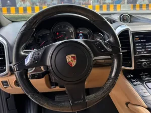 2014 بورش كاين Platinum Edition
