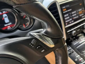 2014 بورش كاين Platinum Edition