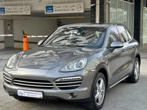 2014 بورش كاين Platinum Edition