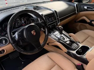 2014 بورش كاين Platinum Edition
