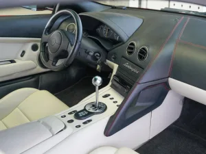 2013 لامبورجيني مورسيلاغو LP670-4